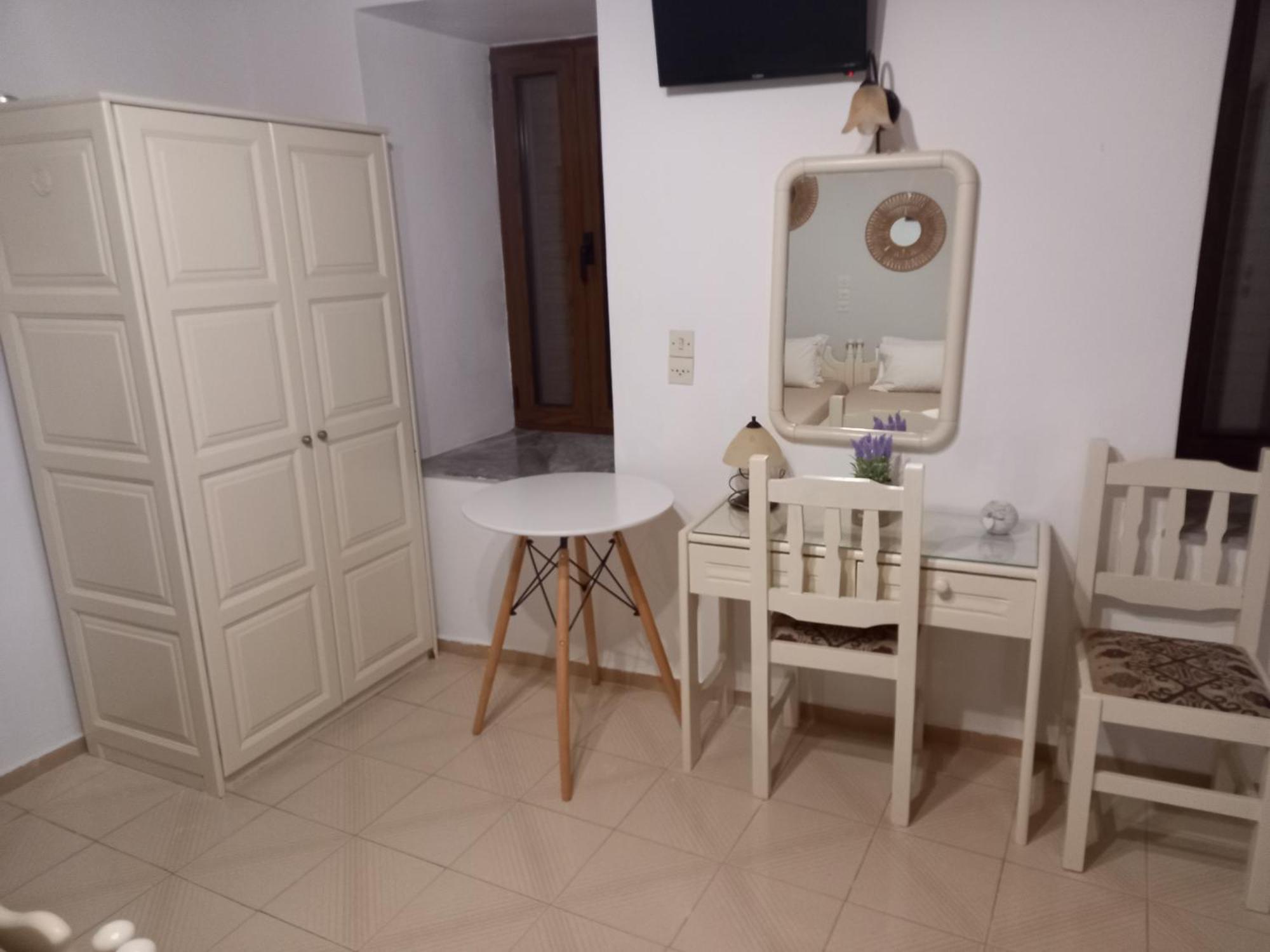 Studios Voula Mithimna Luaran gambar