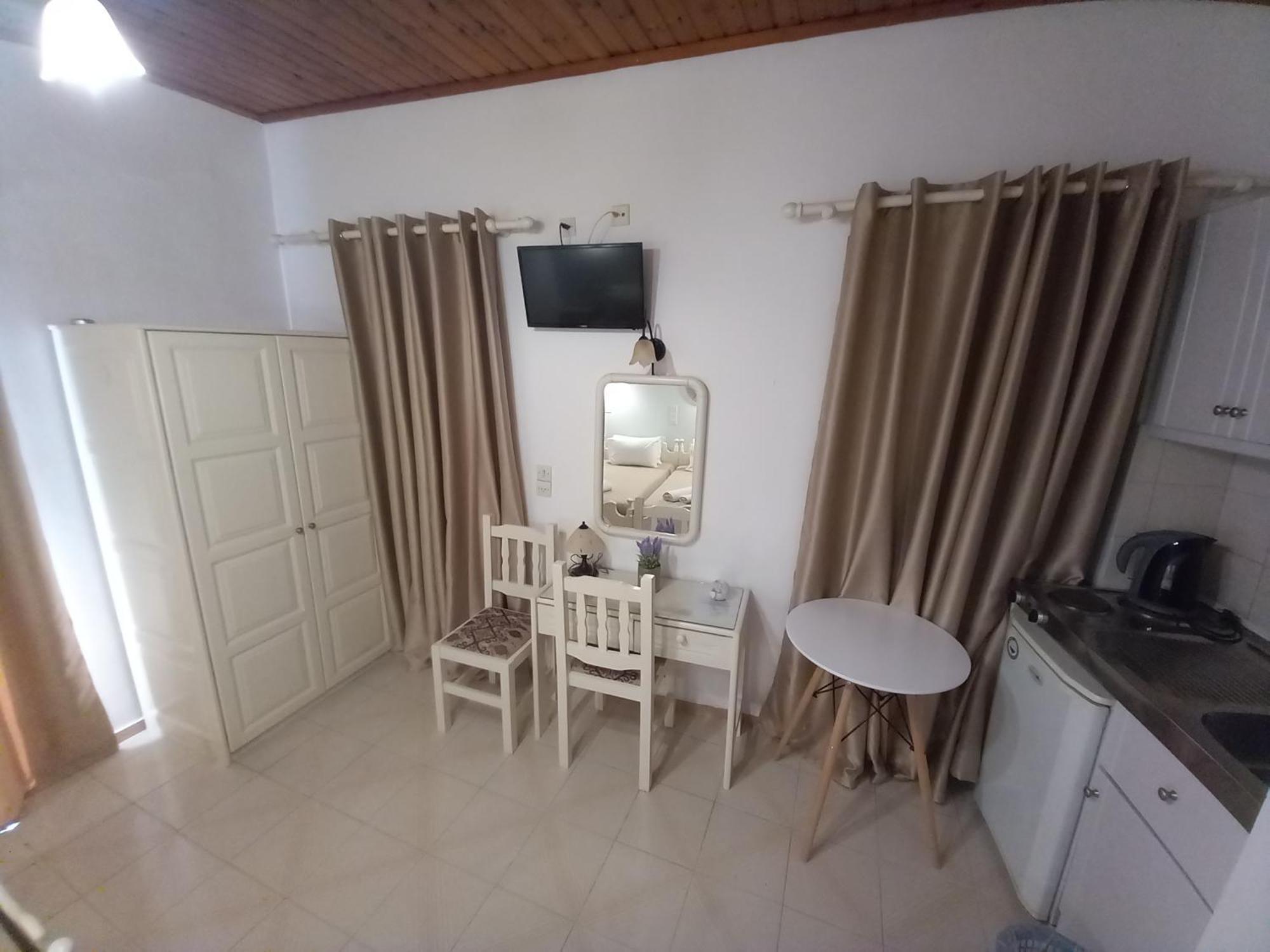 Studios Voula Mithimna Luaran gambar